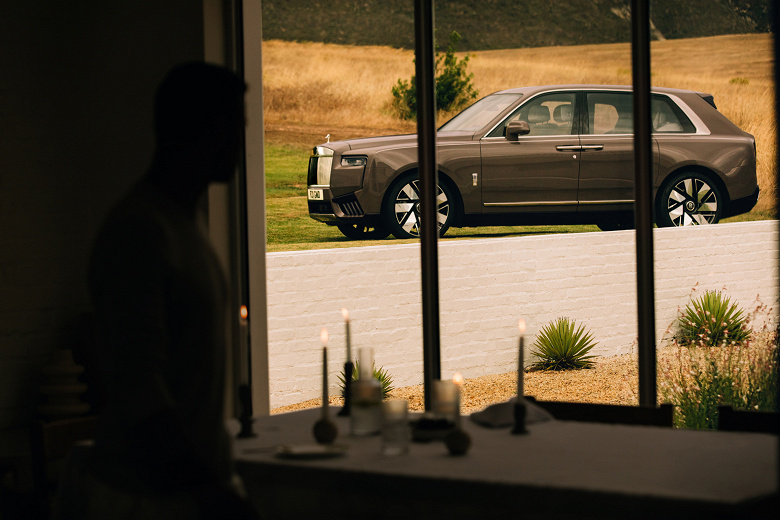 У российских дилеров появились Rolls-Royce Cullinan 2025 — очень-очень дорого